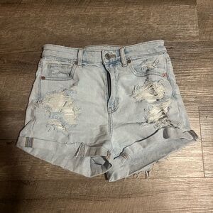 American Eagle light wash jean shorts